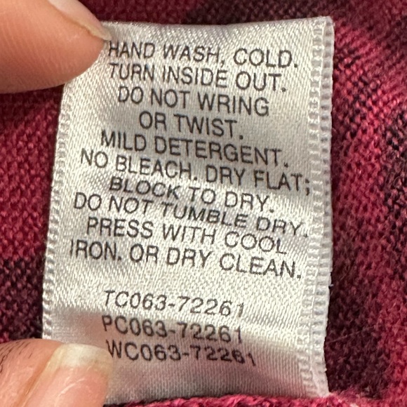 Burgundy, Pendleton Sleeveless Patterned Top - Picture 4 of 5